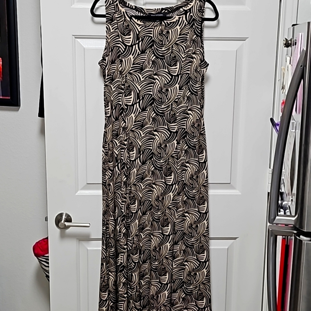 Pretty & Comfy Perceptions Long Poly/Spandex Abst… - image 1